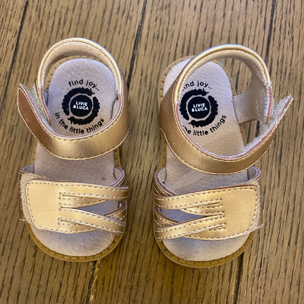 Livie and Luca Sandals - size 4